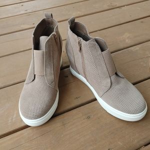 Steve Madden High Top Sneakers Gray Size 6